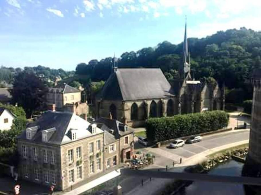 House At The Foot Of The Castle Of Fougeres Villa Екстериор снимка